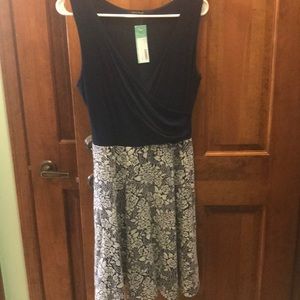 Navy and white knit sleeveless dress